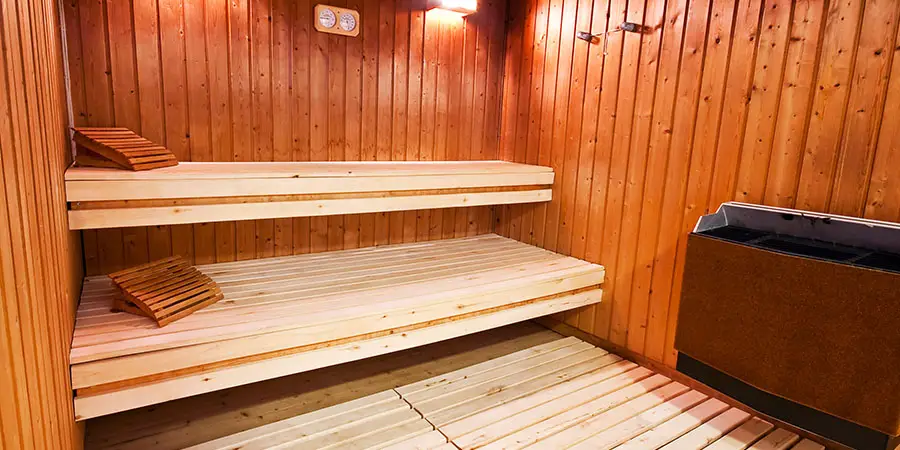 Sauna with 2 large benches